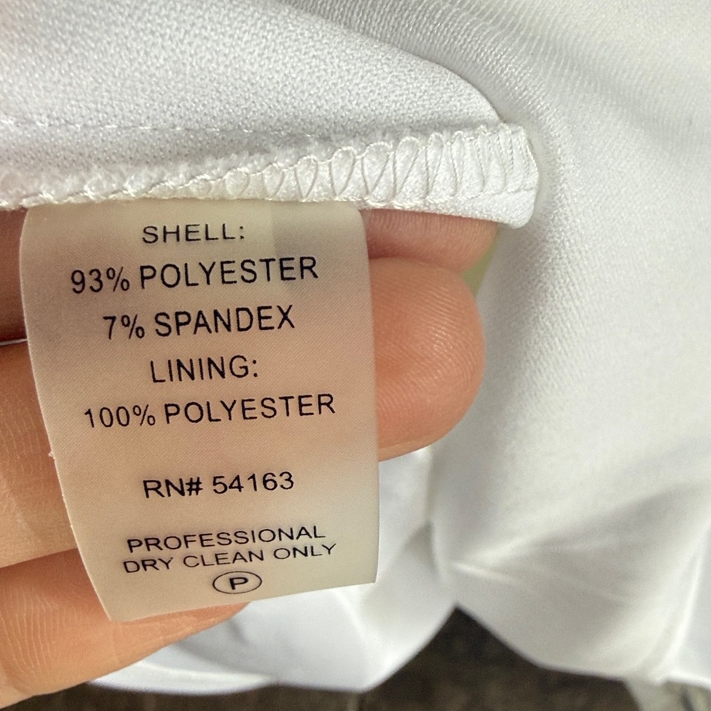 Calvin Klein White Dress with Black Accents sz 8 - Picture 4 of 4